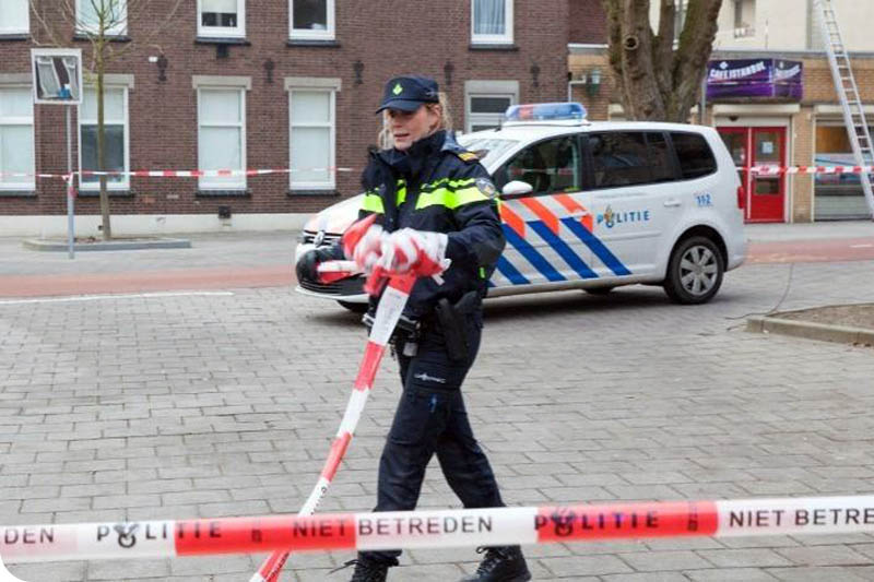 Strzelanina w dzielnicy Rotterdamu , jedna osoba ranna. 