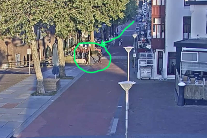 Napad na polski sklep w Terneuzen z nożem w ręku. Policja ujawniła nagranie. 