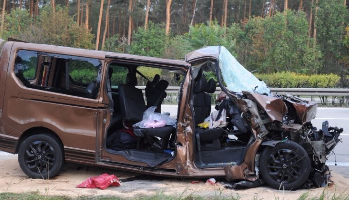 Tragiczny wypadek na A2 w Niemczech. 8 Polaków w stanie ciężkim.